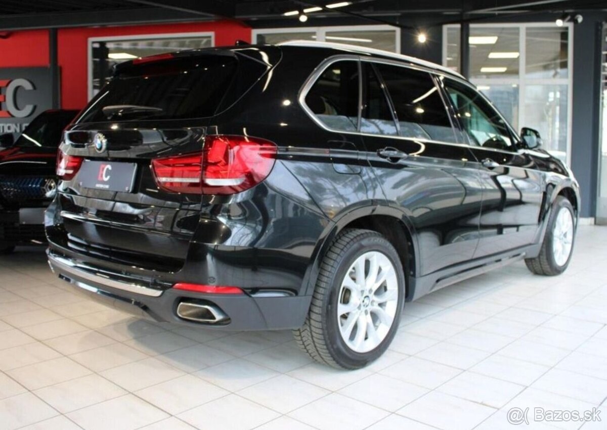 BMW X5 xDrive40d nafta automat - 7