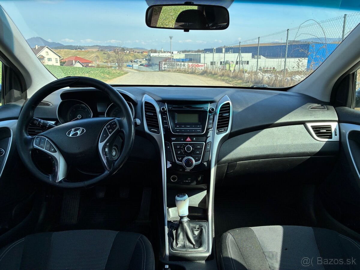 Hyundai i30 1.6crdi 81kw, STK 6.6.2026 - 7