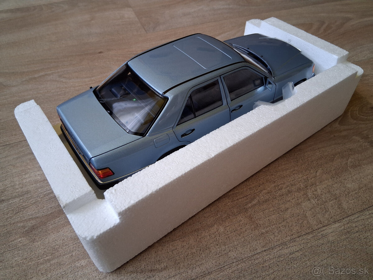 Mercedes-Benz 1:18 - 7