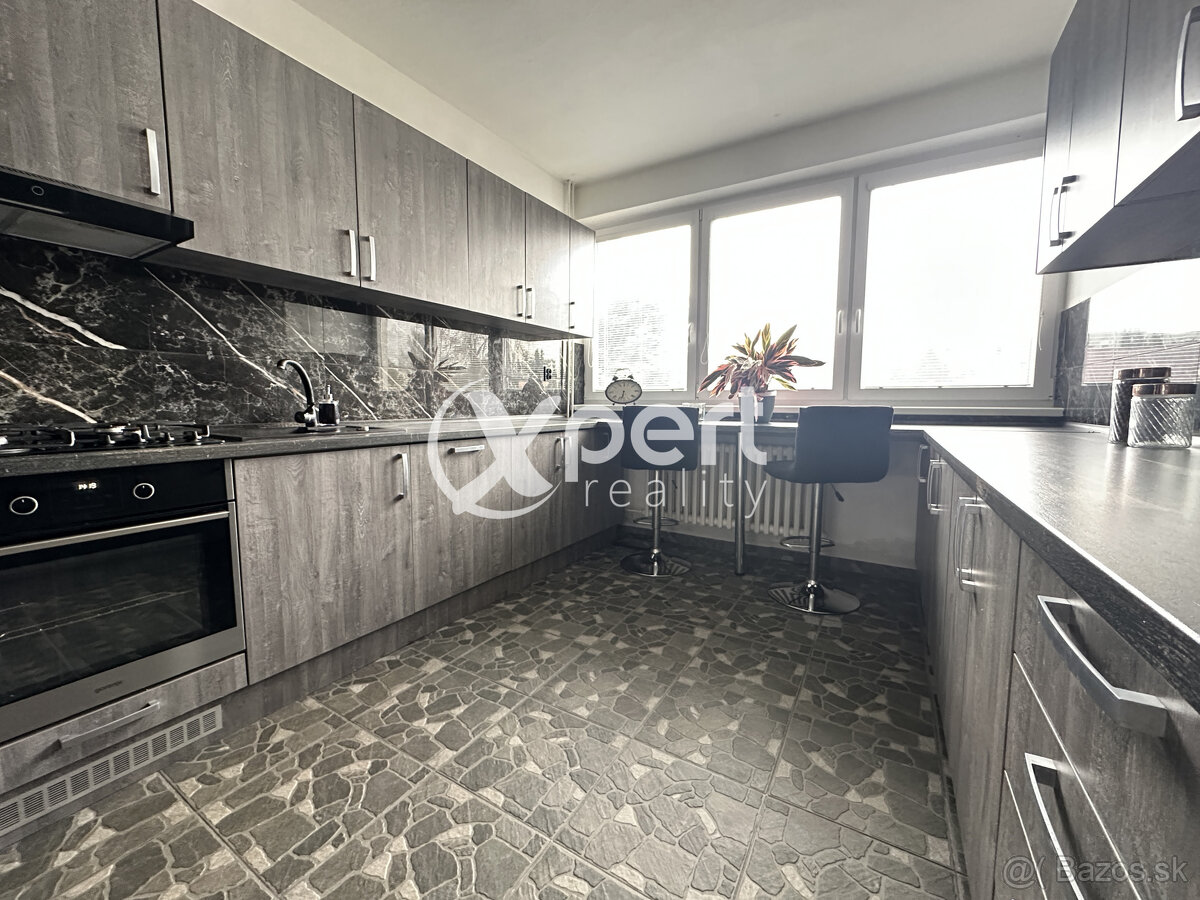 ZNÍŽENÁ CENA.NA PREDAJ RODINNÝ DOM S GARÁŽOU A ZÁHRADOU - 7