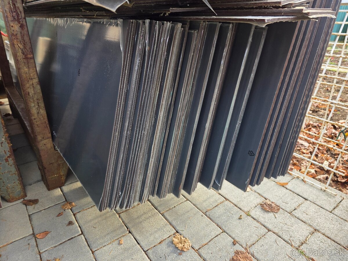 HPL FASADNY OBKLAD, capuccino hrubka 8mm, antracit hrubka 6m - 7