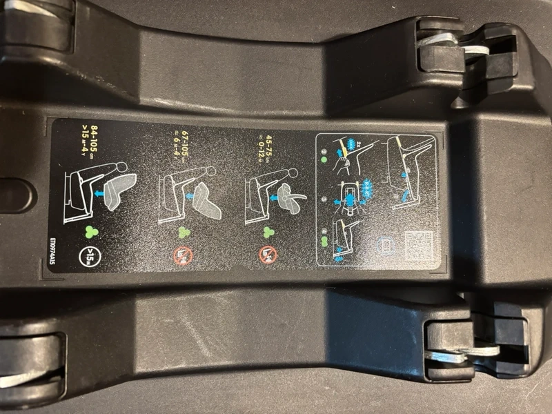 Autosedacka Maxi Cosi Pebble S + isofix baza - 7