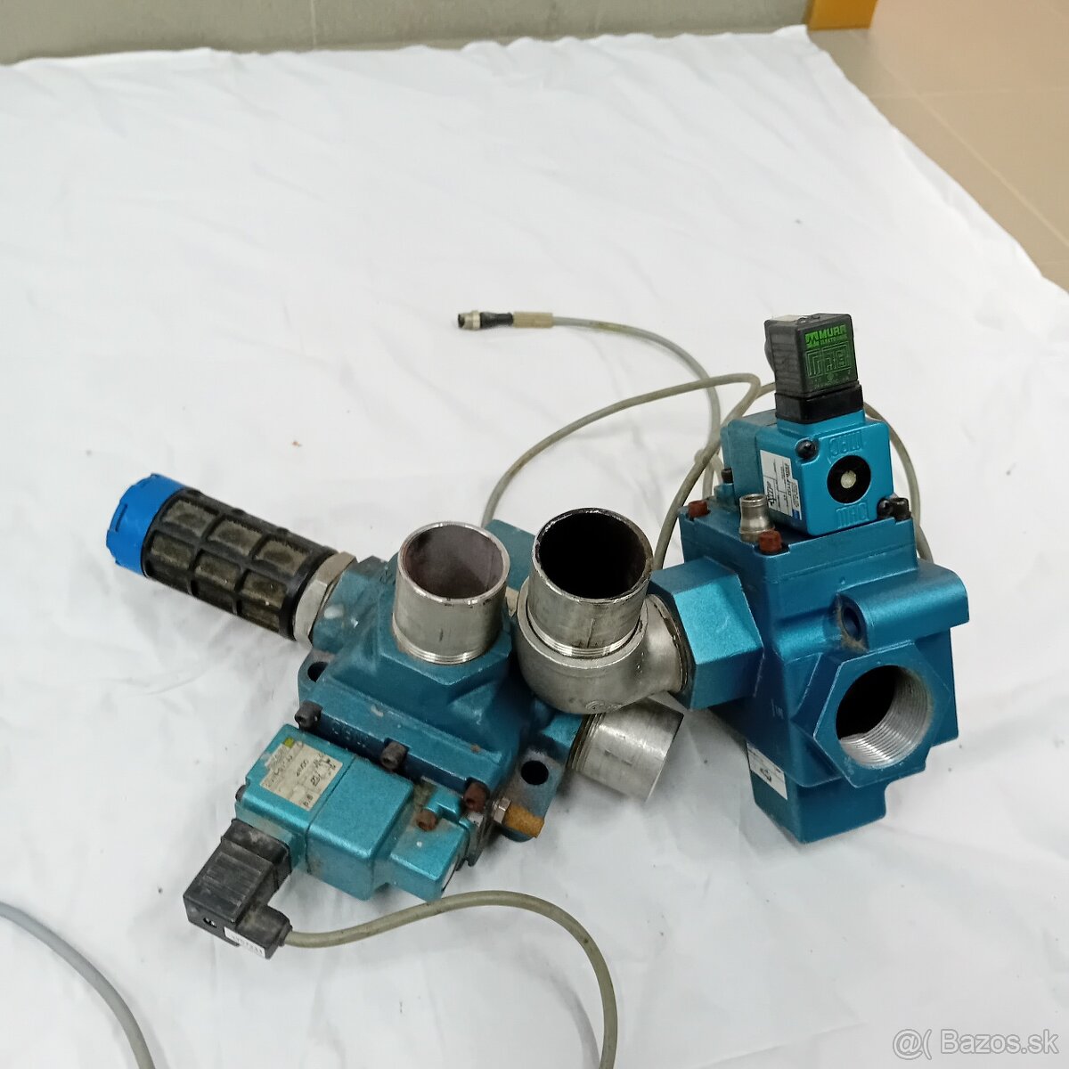 Preumaticky 2/ 3 cestny ventil - 7