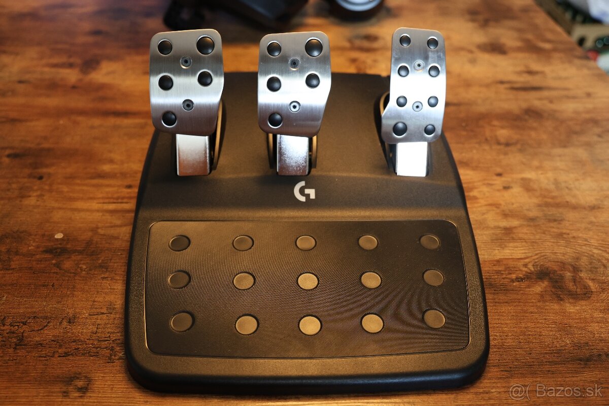 Logitech G923 Driving Force Volant, pedále aj páka - 7