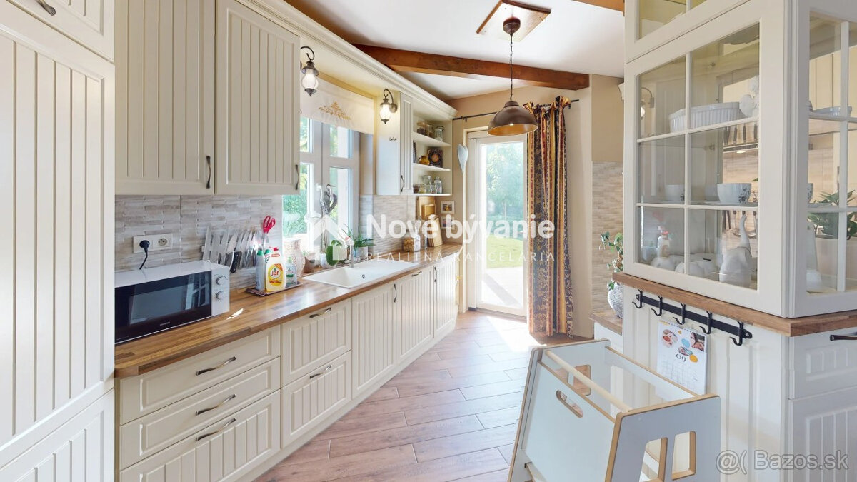 Predaj vily na polosamote s okrasnou záhradou-Nýrovce - 7