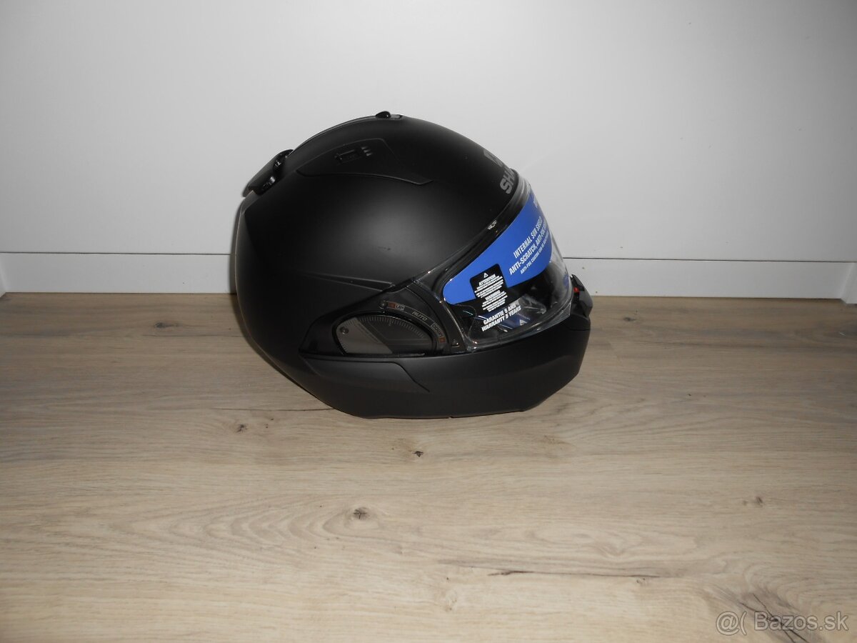 Predam krasnu novu moto prilbu znacky SHARK EVO GT BLANK MAT - 7