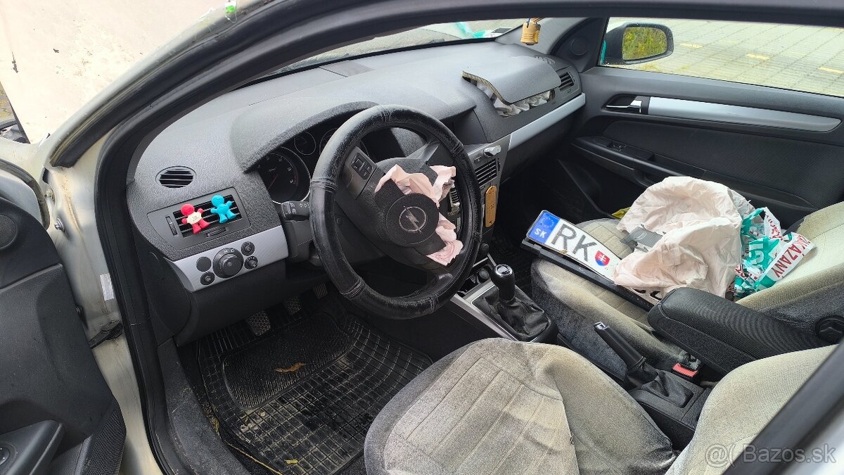 Opel Astra h - 7
