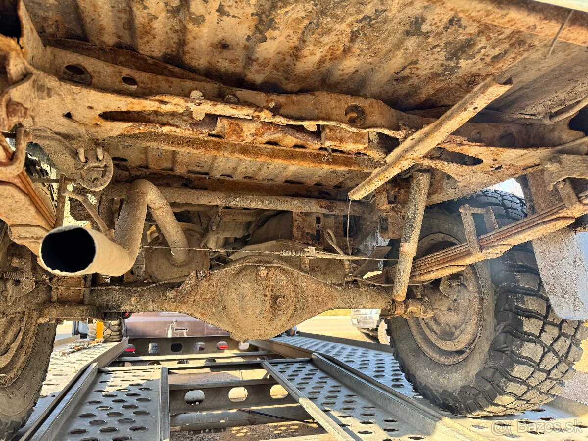 Toyota hilux 2.4td 66 kw - 7