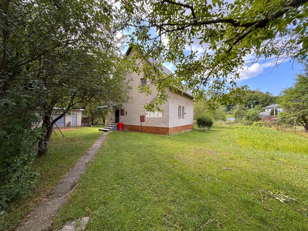 Margecany: 4 izbový tehlový rodinný dom na pozemku 1076 m2 - 7