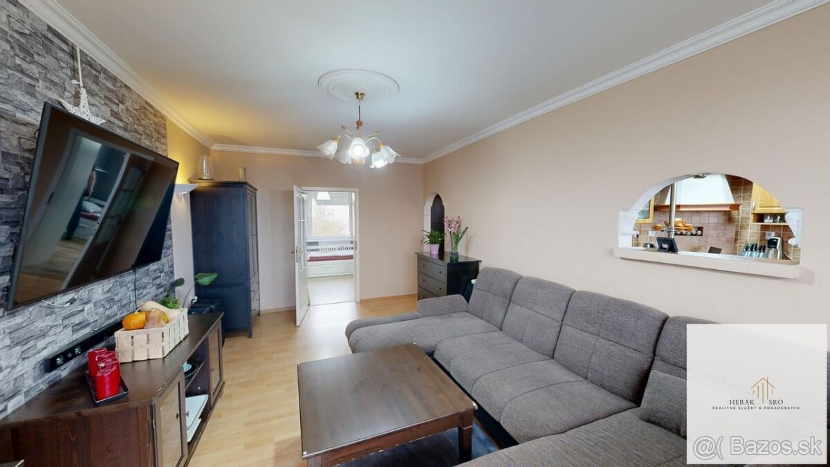 Revolučná štvrť- na predaj príjemný byt. - 7