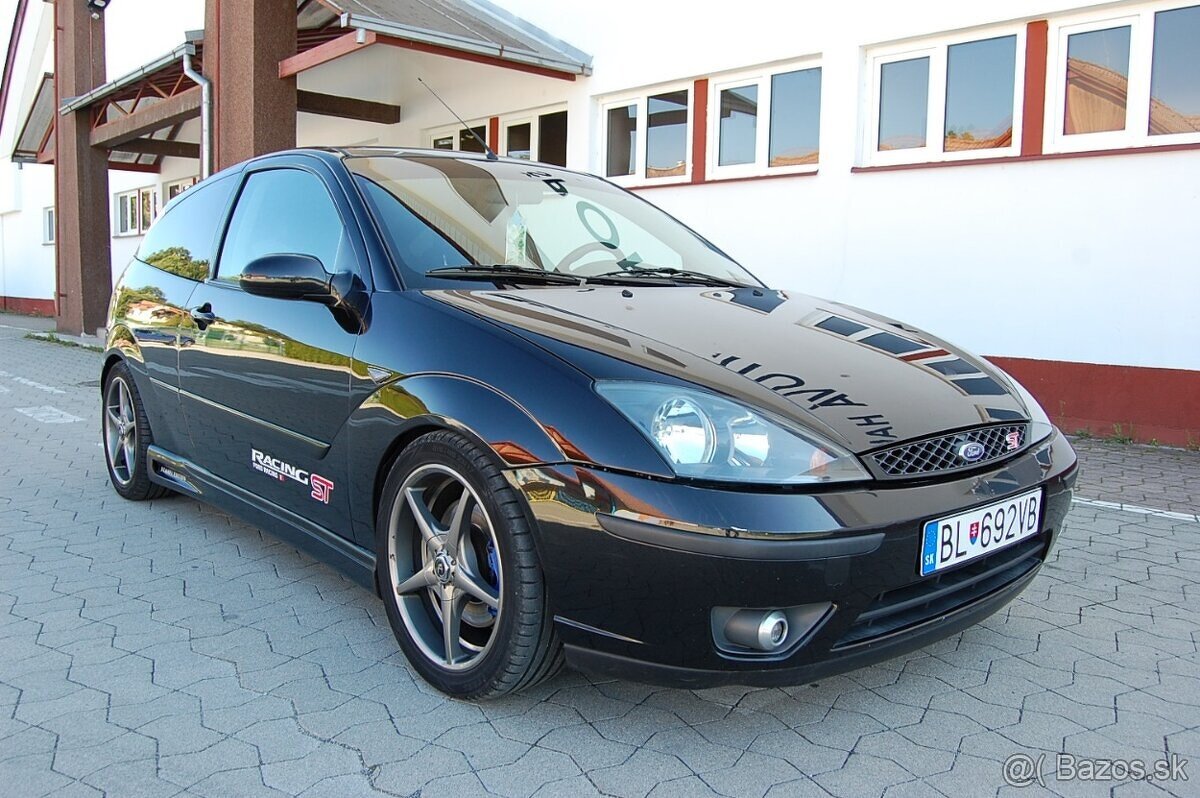 Ford Focus ST 2.0b - 7