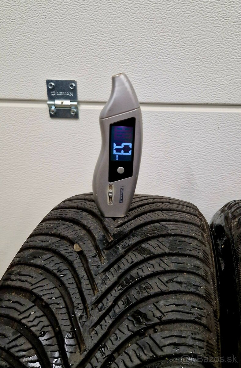 215/45r16 Michelin Alpin 5 - 7