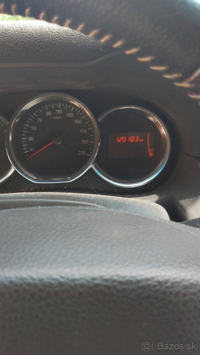 Predám Dacia Duster 1,2 16W 92KW - 7