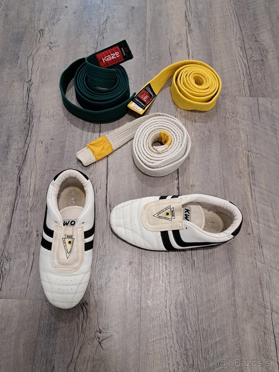 Karate - topánky a opasky. - 7