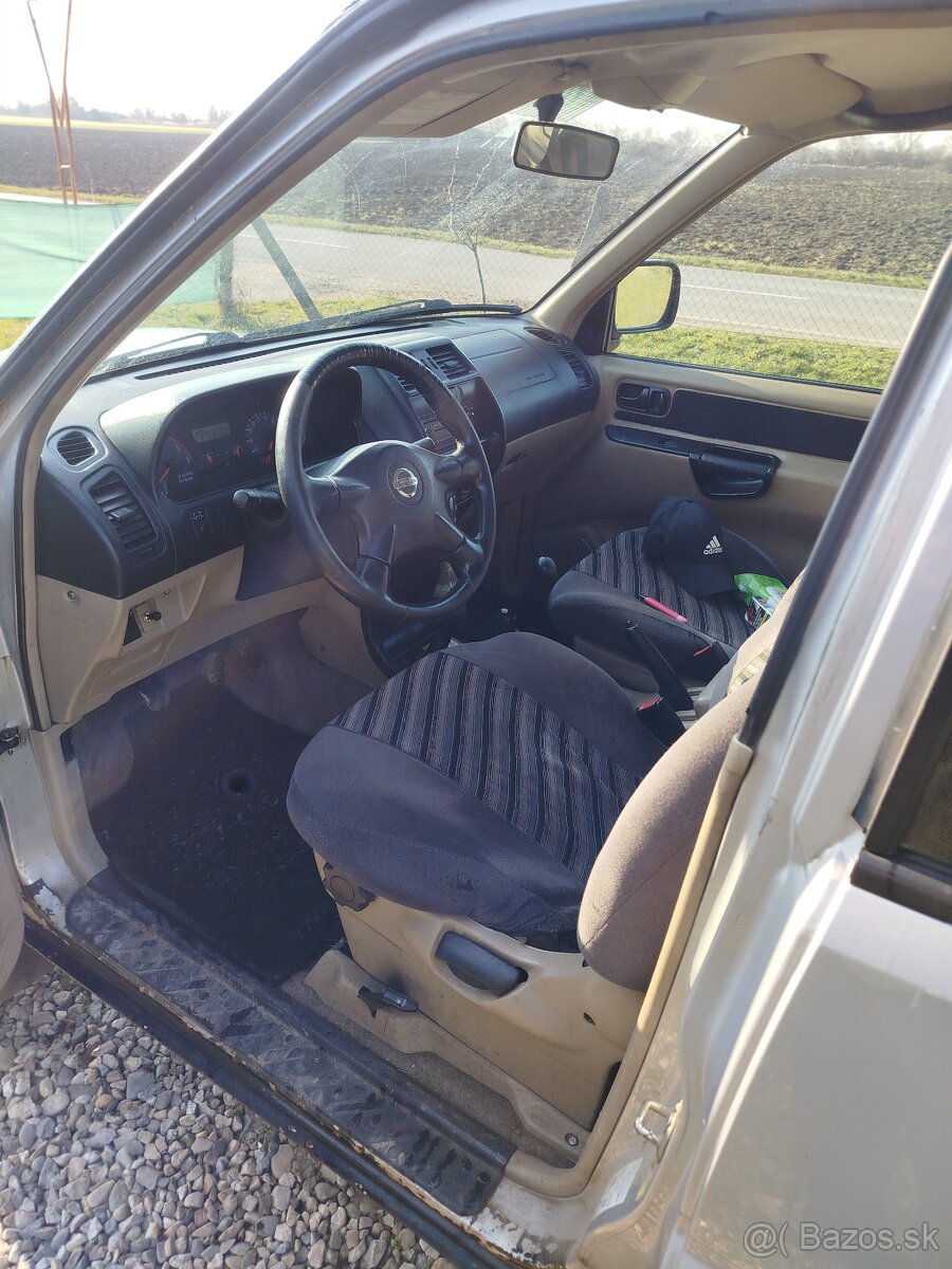 Predám Nissan Terrano 2 2.7 TD 92kw - 7