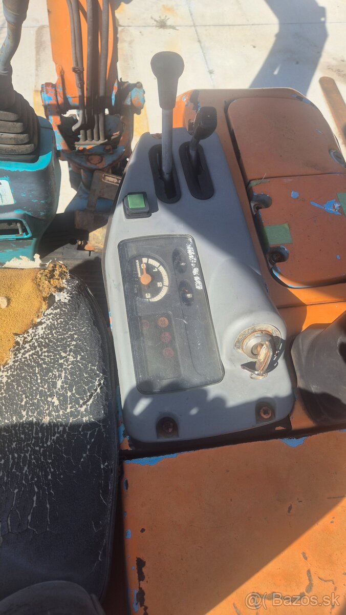 Na predaj Hitachi EX20U kompaktný minibager - 7