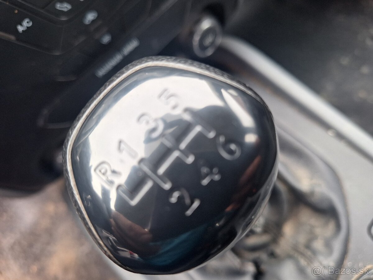 FORD RANGER 2,2 DIESEL 4X4 ROK 2018 - 7