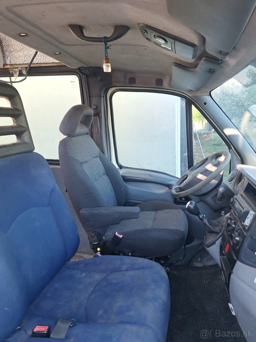 Iveco daily 2.3 2006 6miestne - 7