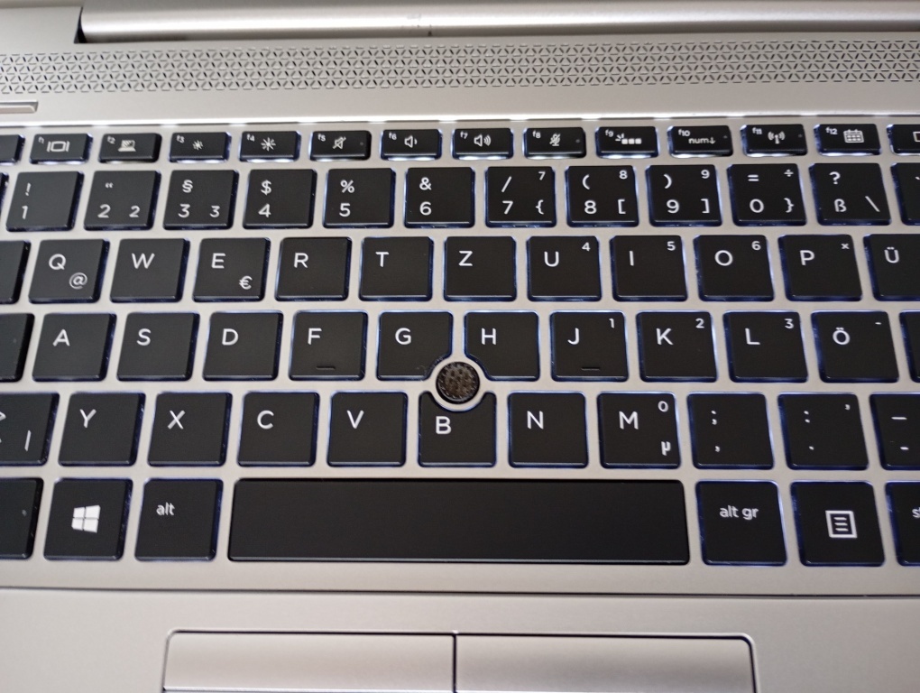 predám HP Elitebook 840 G6 , Intel core i5, 8gb ram , ssd - 7