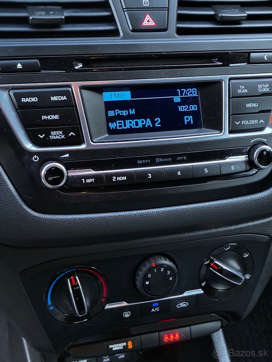 HYUNDAI i20 1.4 BENZÍN AUTOMAT - 7
