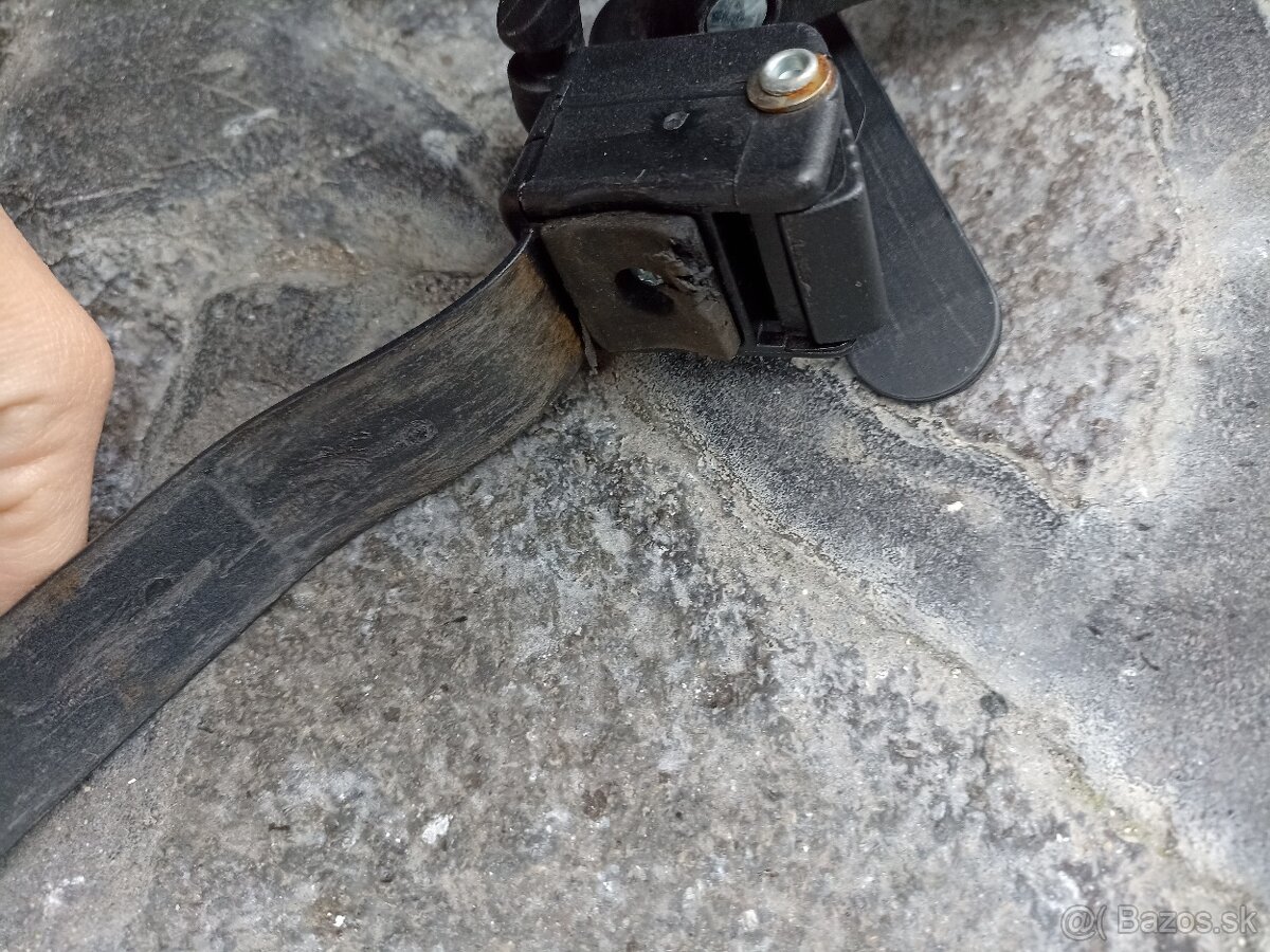 Schodík ku kočíku bumprider - 7