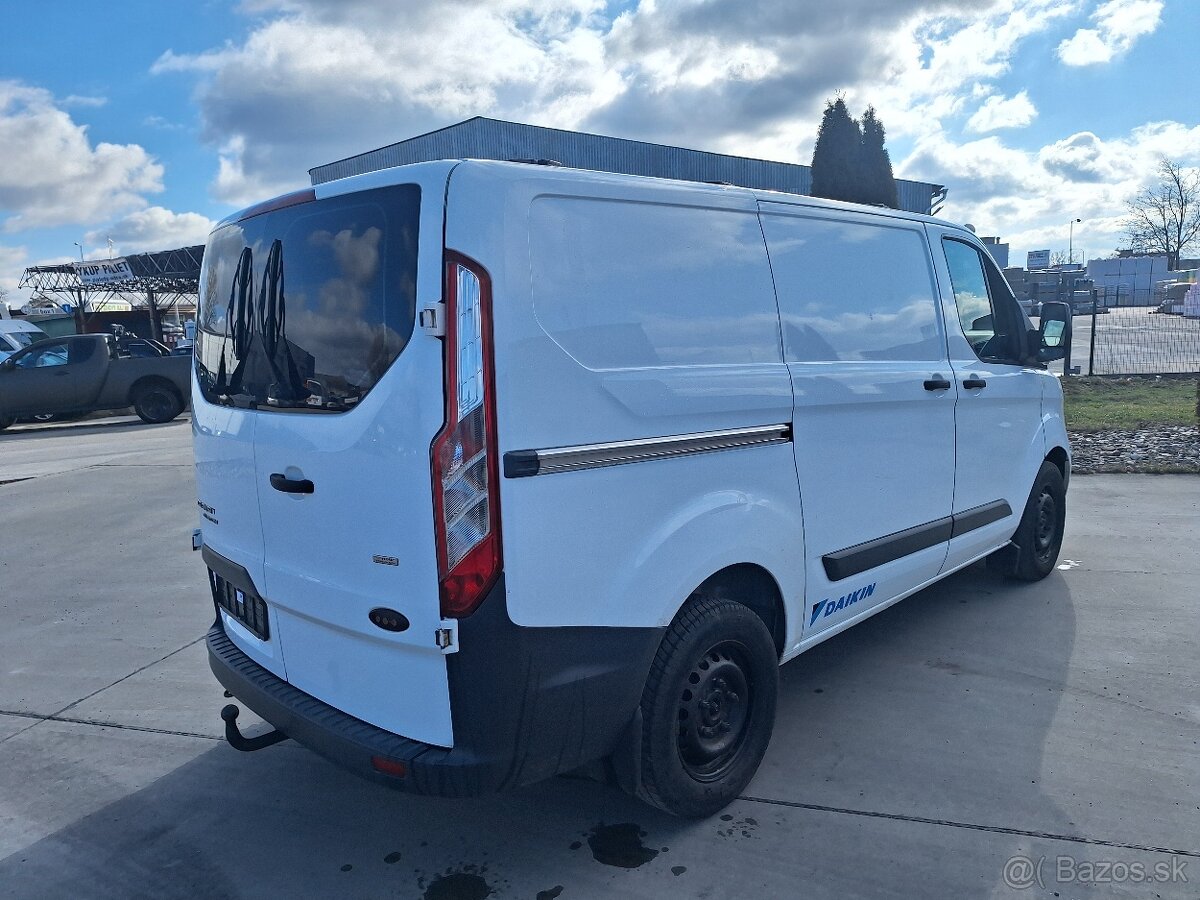 FORD TRANSIT CUSTOM 2,2TDCI KLÍMA ŤAŽNÉ - 7