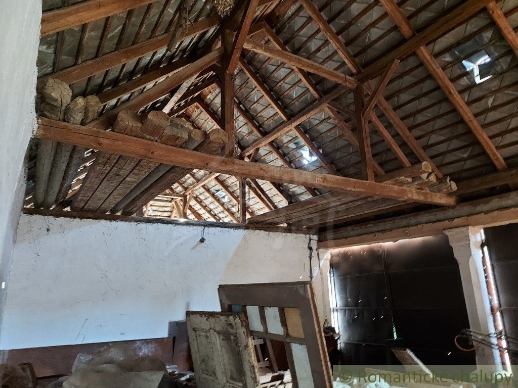 Romantická stodola blízko Búčskeho jazera - 7