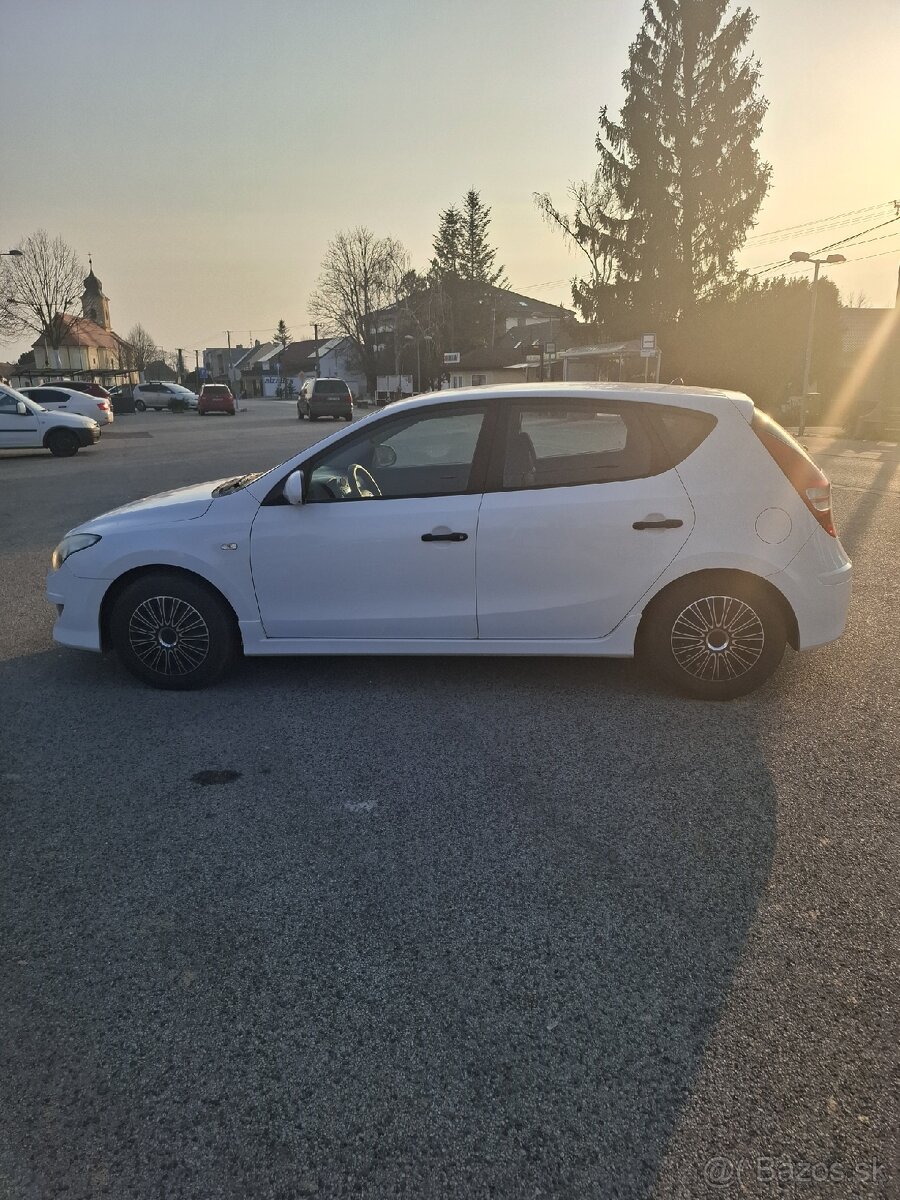 Hyundai i30 1,6 dCi - 7