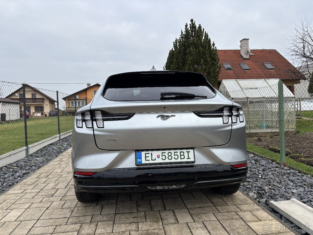Mustang Mach-E 4x4 ER , 98 KWH , 351 koní odpočet DPH - 7