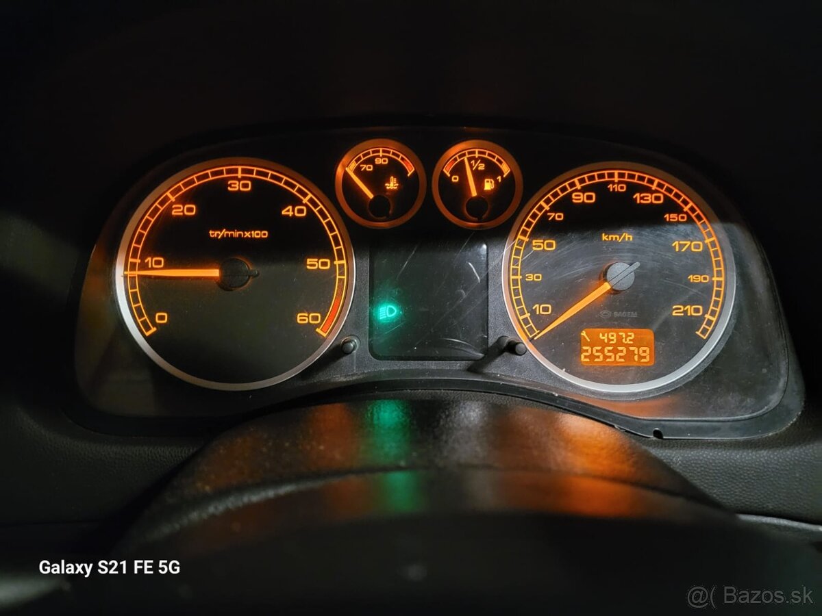 Predám Peugeot 307 - 7