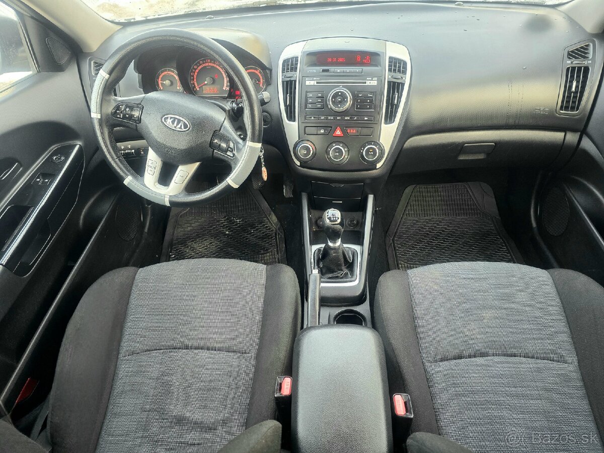 KIA Ceed 1.6 CRDI 85kW, STK+EK 11/2026✅ - 7