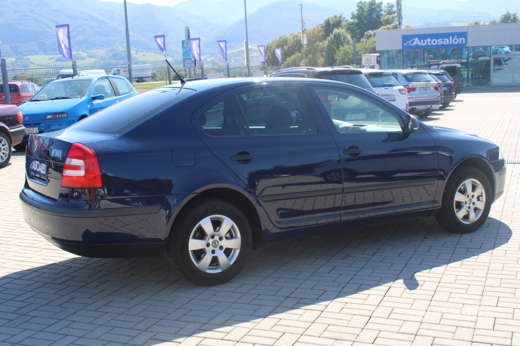 Škoda Octavia 1,6 MPi 75 kW TOUR - 7