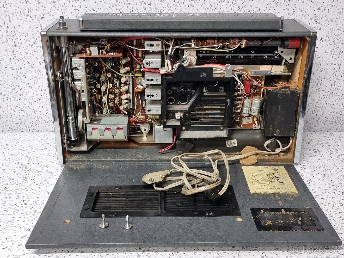 Transistor 5000 》Grundig Satellit - 7