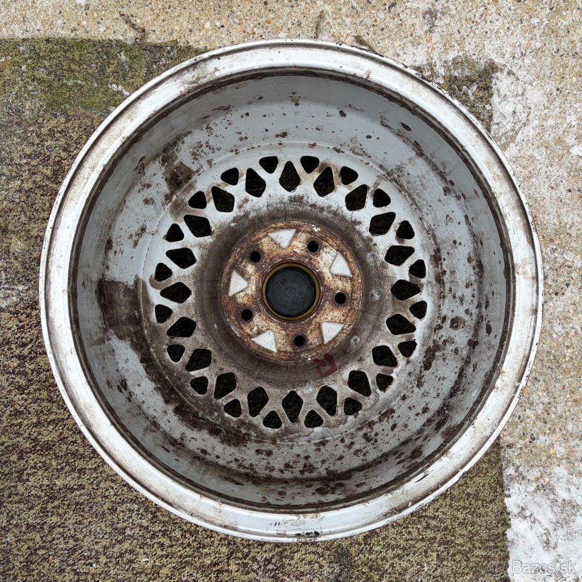 VYMENÍM Rial Mesh R16 5x112 - 7