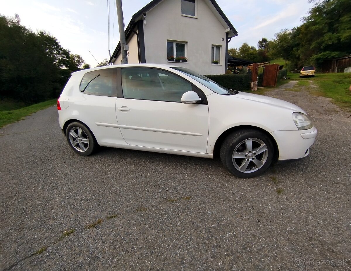 Volkswagen Golf 1,6 benzín + plyn - 7