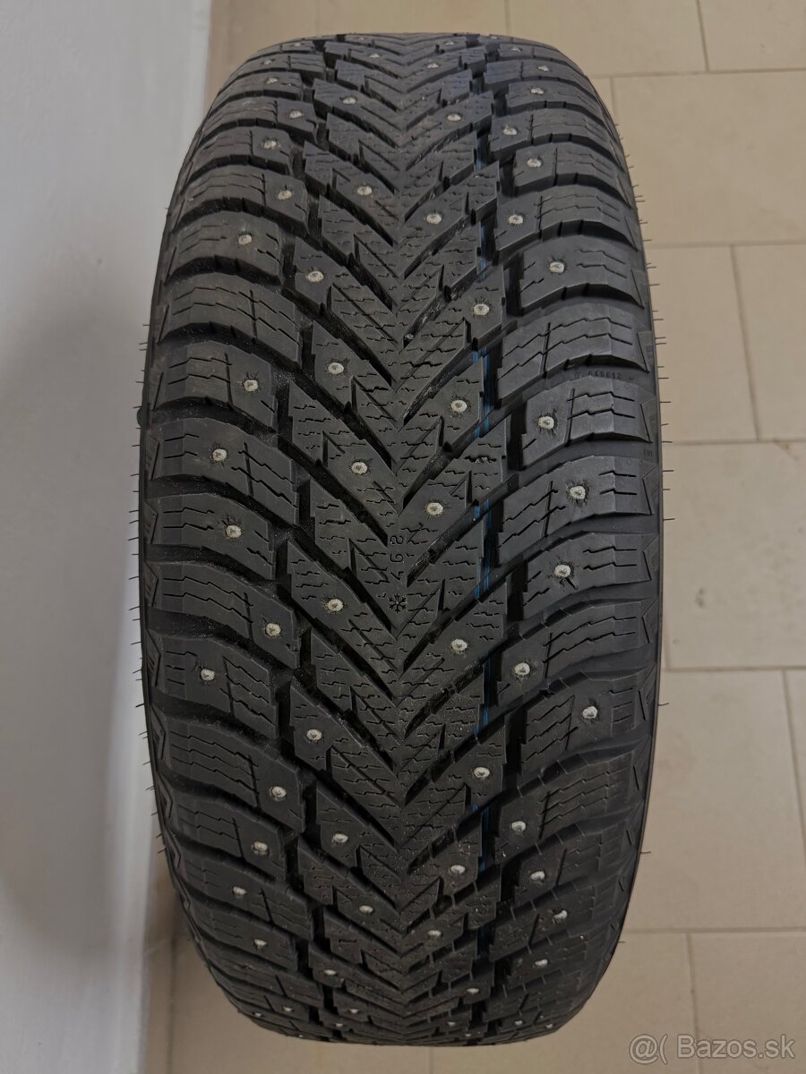 Nokian Hakkapeliitta 10 - 7