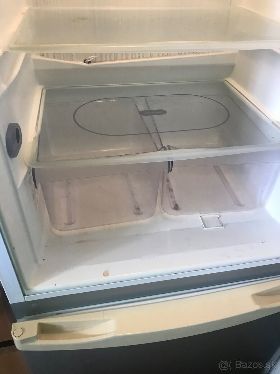 Chladnička z mrazakom Whirlpool - 7