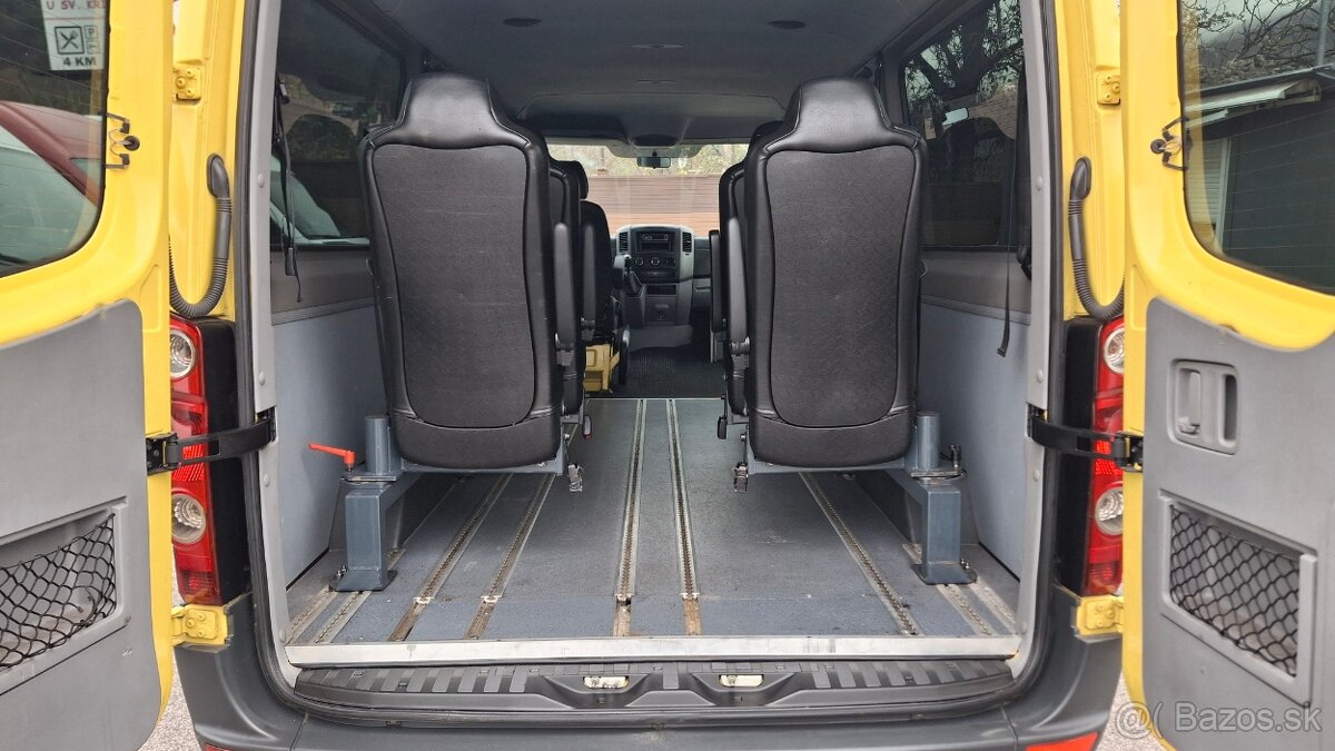Volkswagen Crafter 2.0TDI Bus 9.miestne - 7