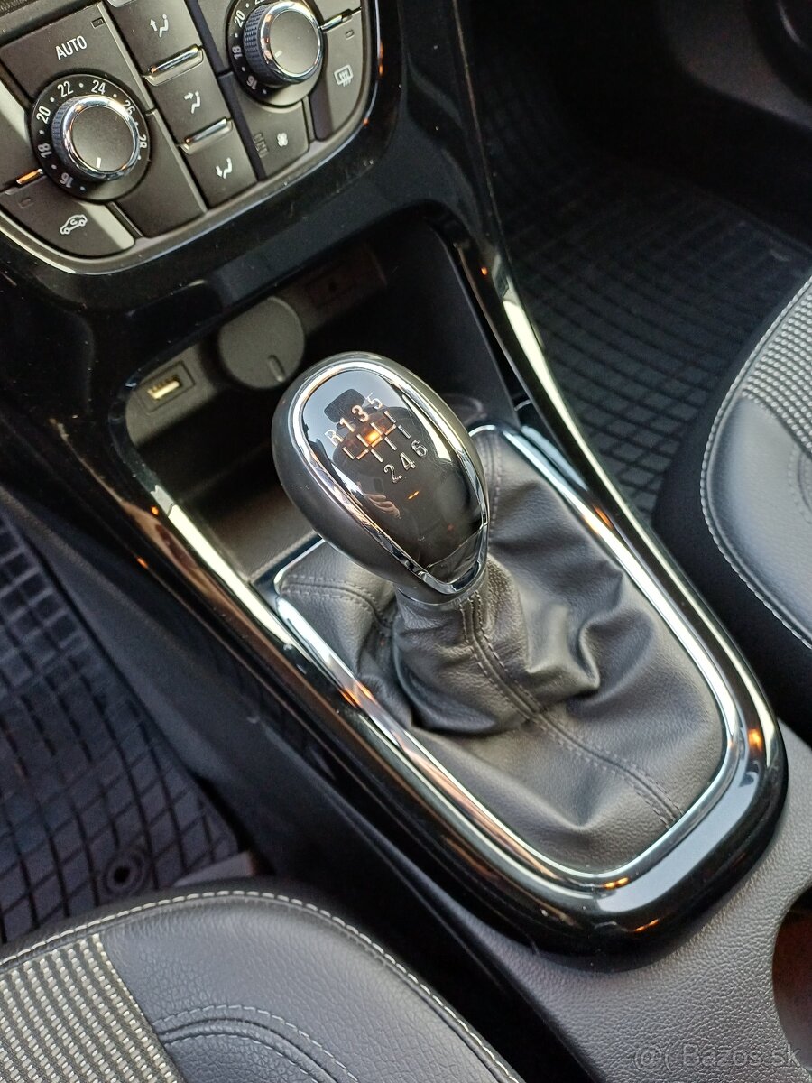 Opel Astra Sports Tourer Cosmo diesel - 7