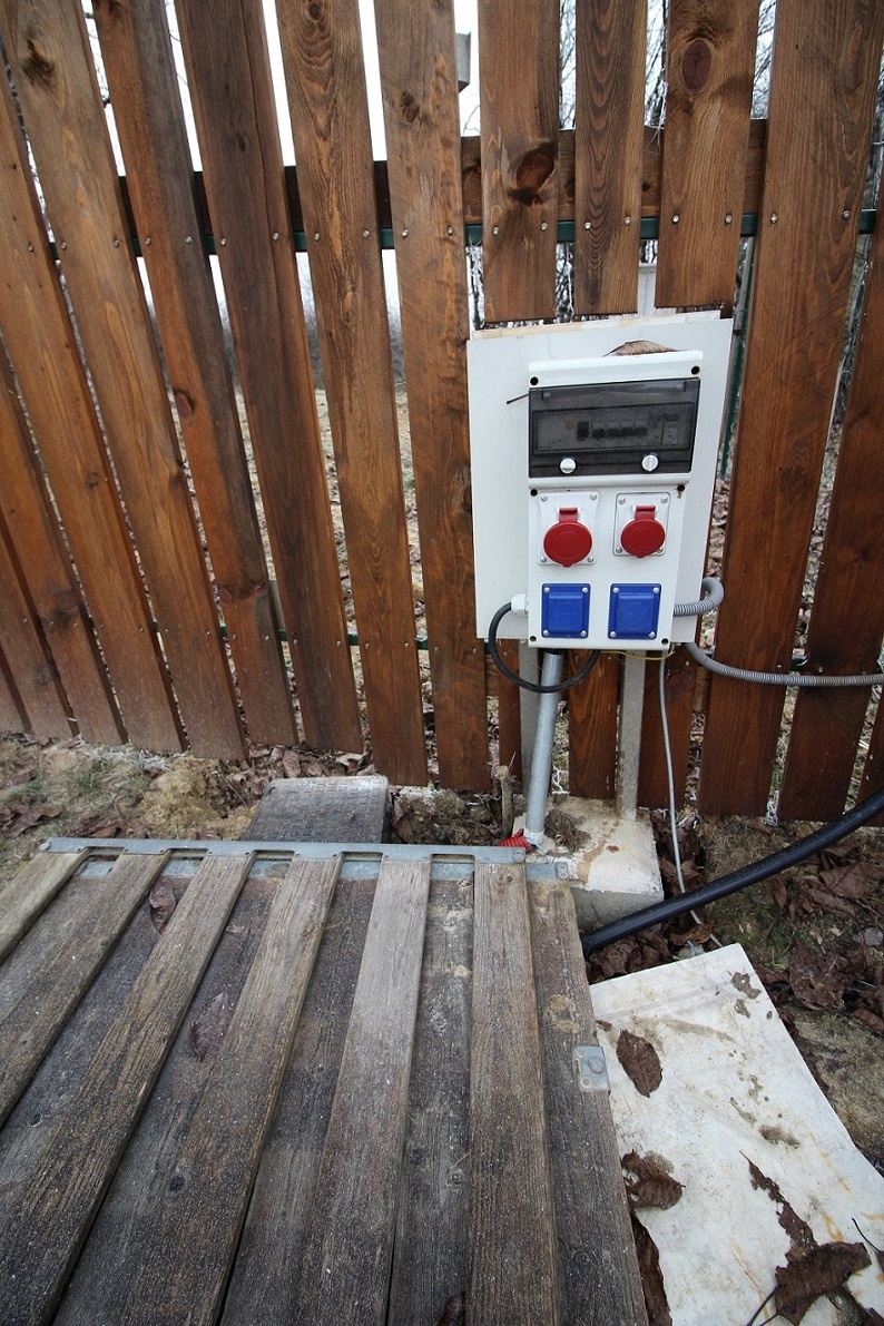 PREDAJ - STAVEBNÝ POZEMOK - ZLATÉ MORAVCE - 7