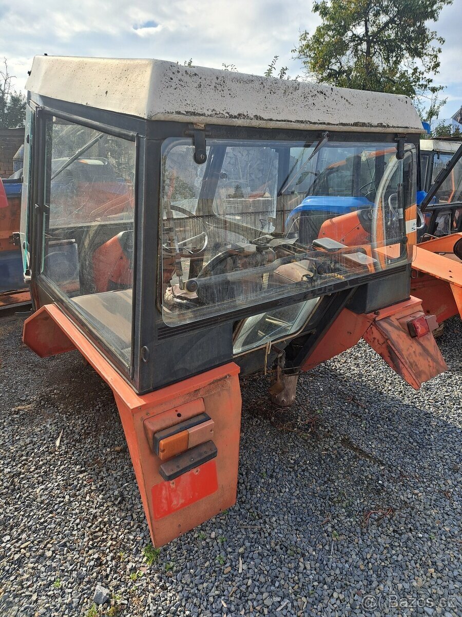 Kabina zetor 5211-7745. - 7
