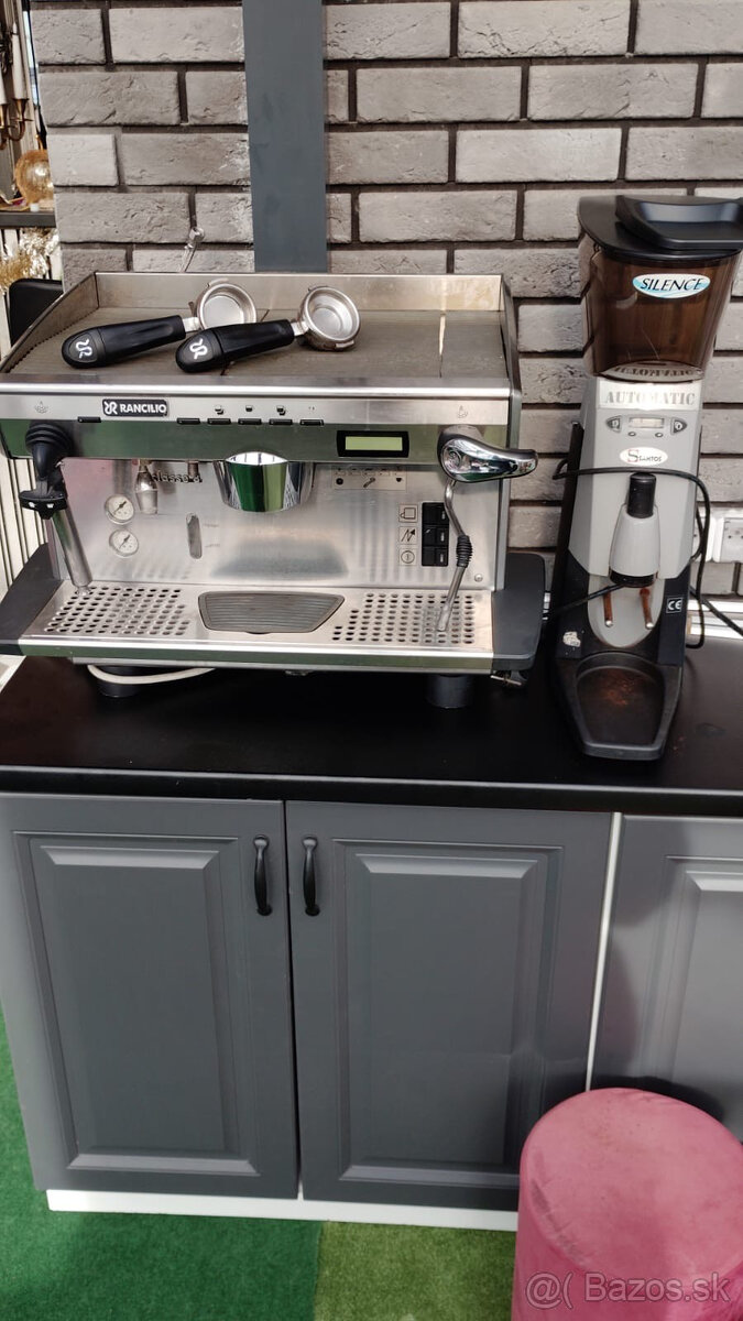 Predám profesionálny kávovar Rancilio - 7