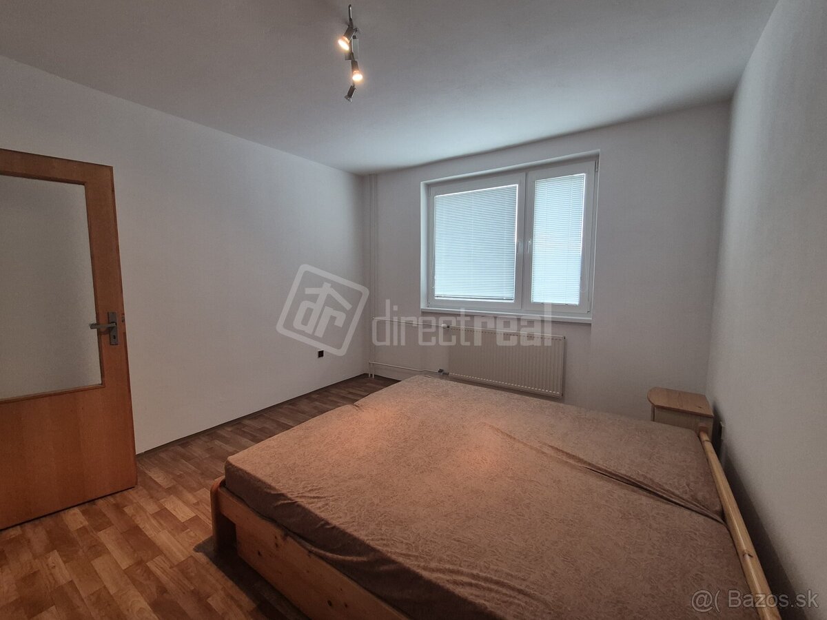 Veľkometrážny 3izbový byt na prenájom - 7