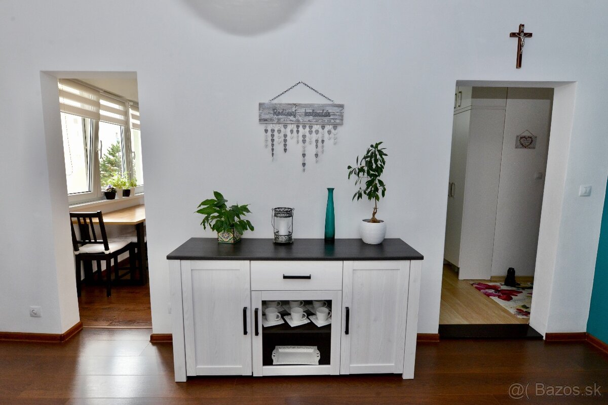 NA PREDAJ - 3-izbový byt, Sokolovská ulica - 7