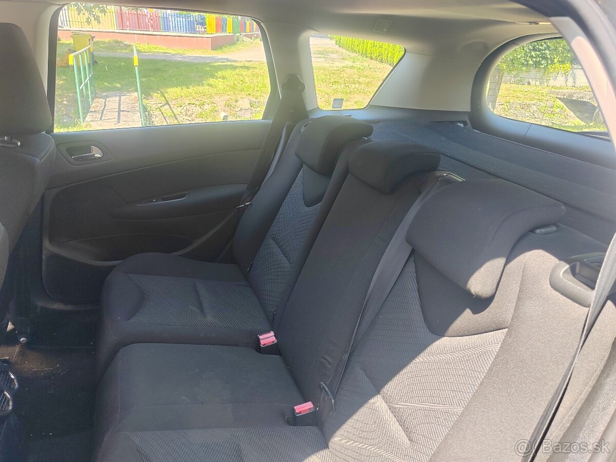 Peugeot 308 SW 1,6 combi 2012 - 7