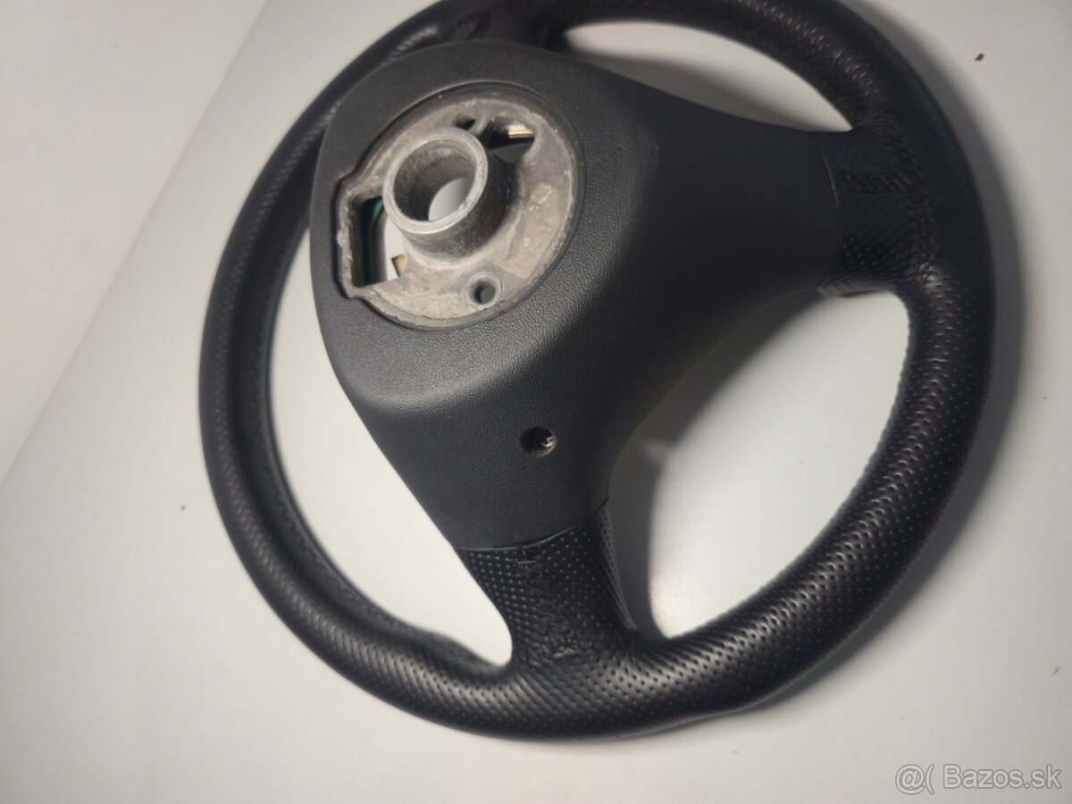 Audi s3 kožený perforovaný volant - 7