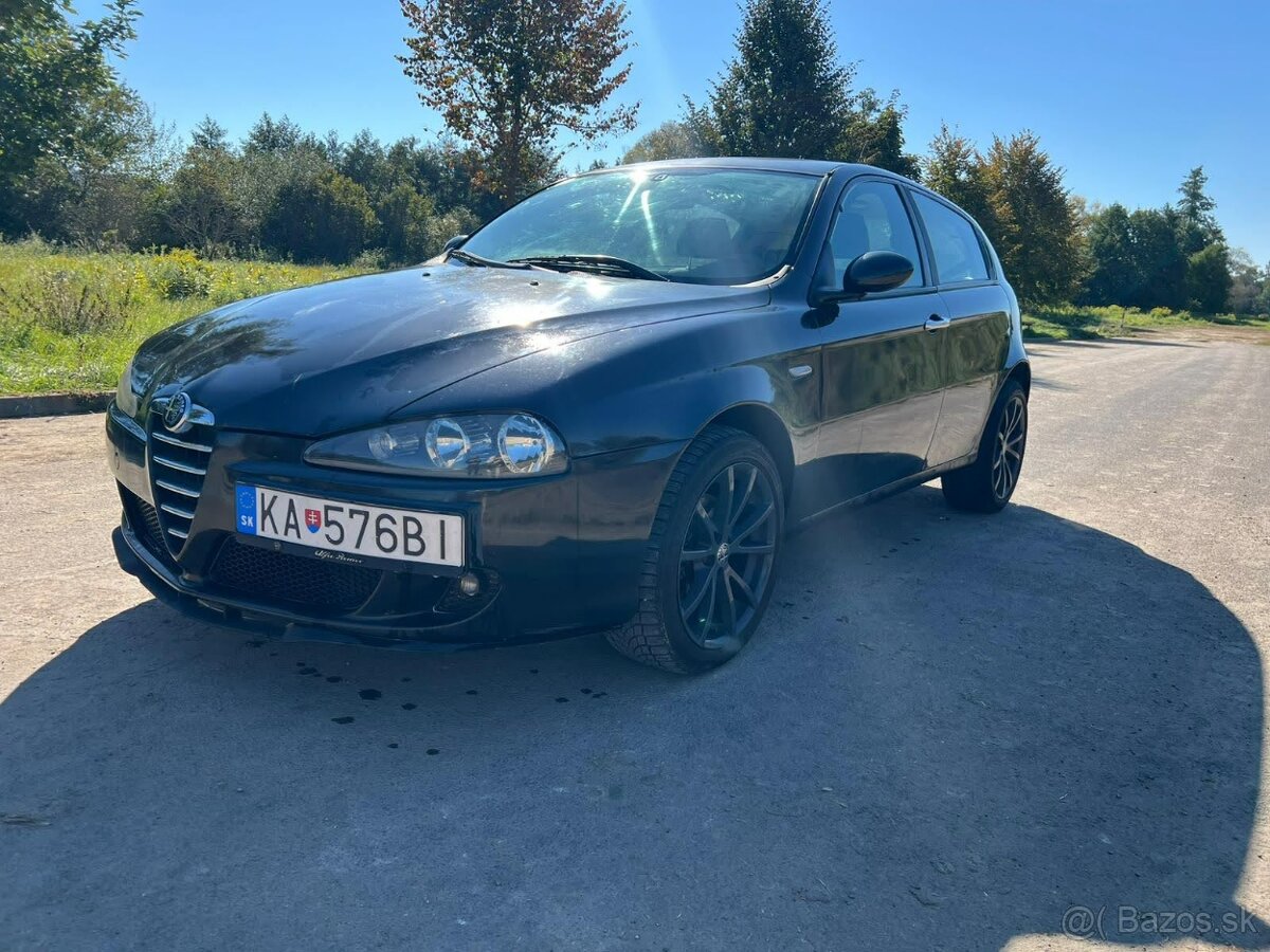 Alfa Romeo 147 JTD 85kW - 7