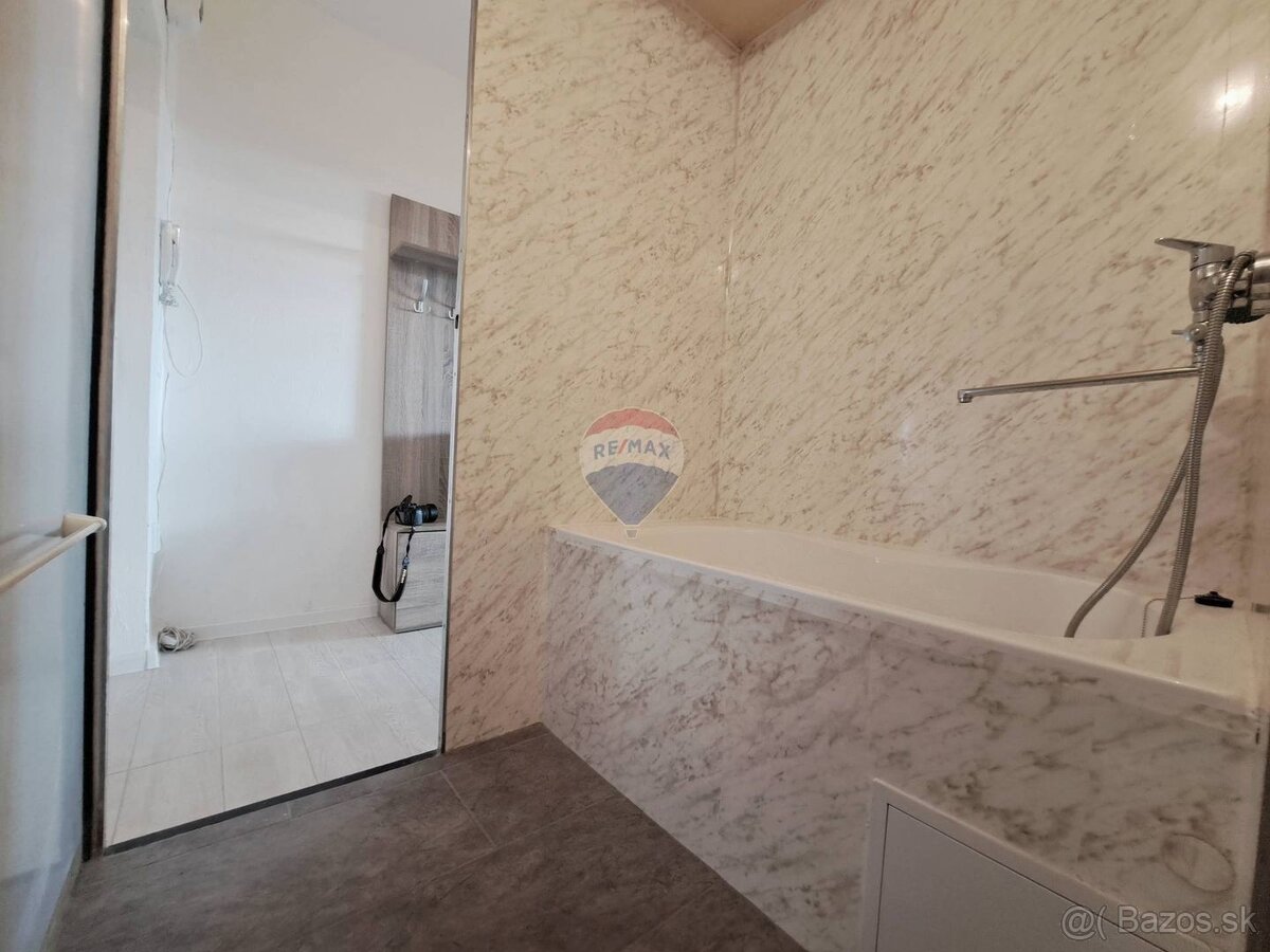 Na predaj 1- izb. byt v meste Poltár - 7