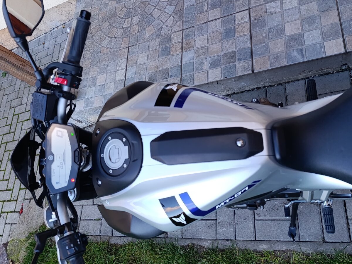 Yamaha MT 07 - 7