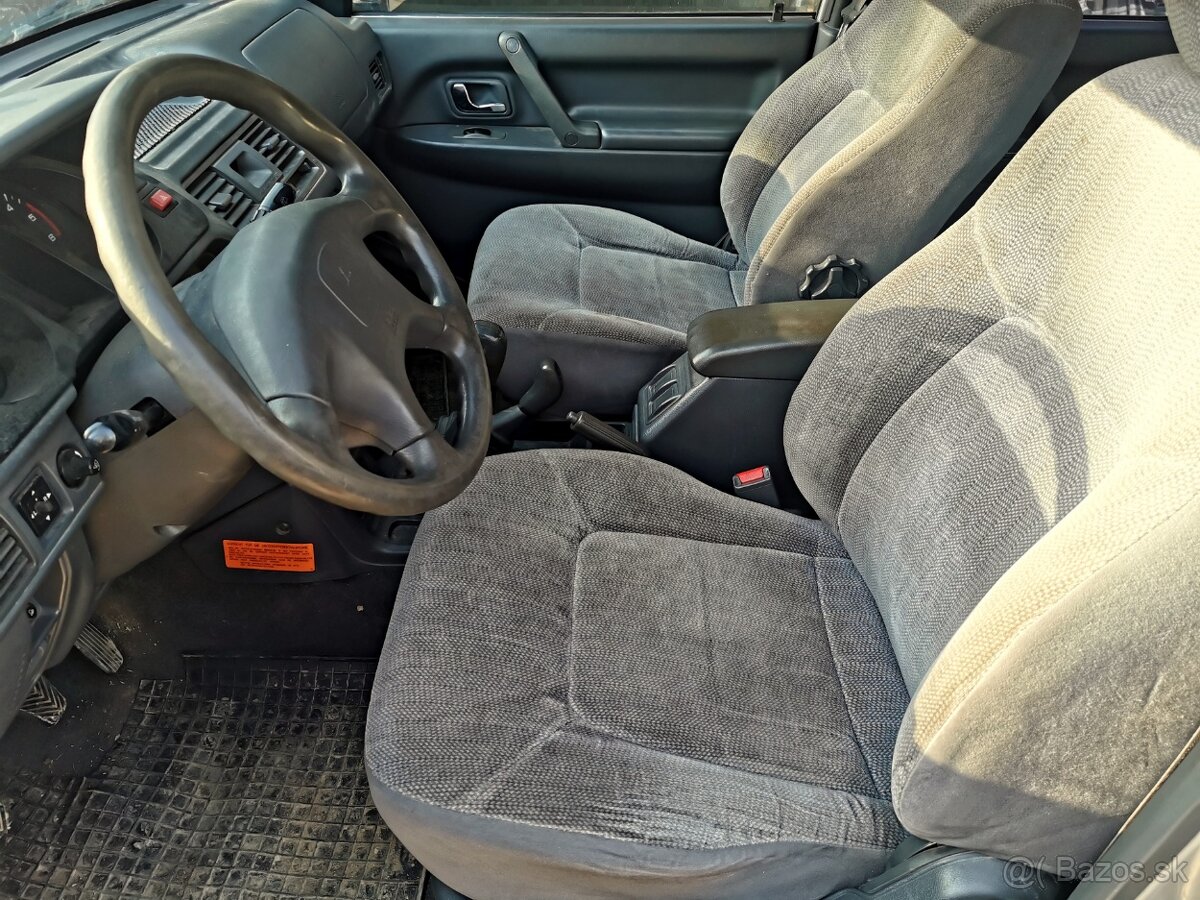 MITSUBISHI PAJERO GL 2.5TD 4x4 Model 2004 - 7